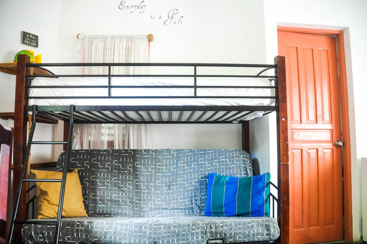 לאס טרנאס Casa Delfin Guest House מראה חיצוני תמונה