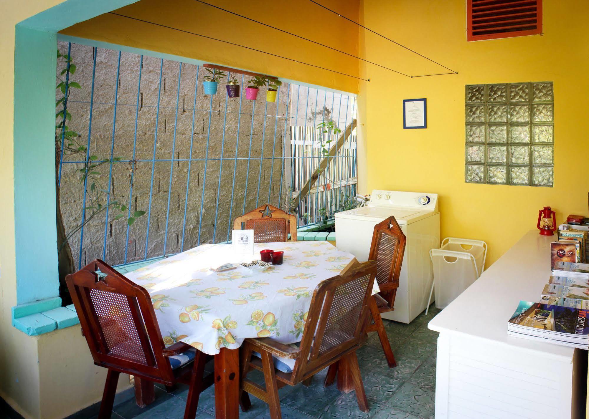 לאס טרנאס Casa Delfin Guest House מראה חיצוני תמונה