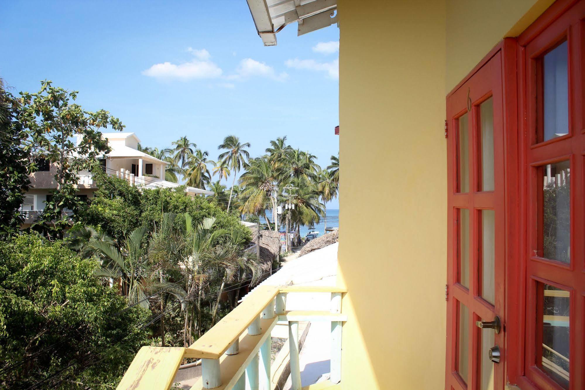 לאס טרנאס Casa Delfin Guest House מראה חיצוני תמונה